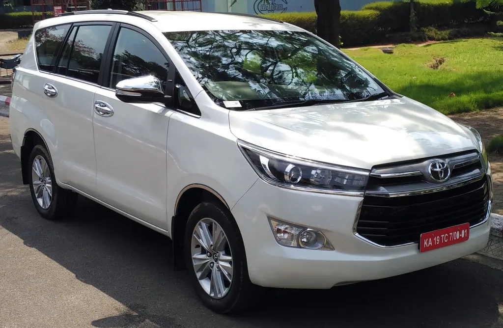 Innova Crysta — Toyota · premium MPV